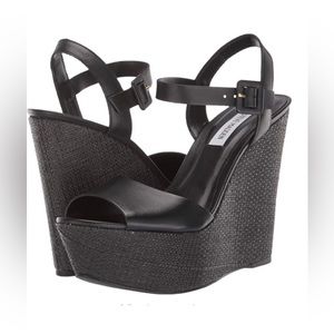 Steve Madden citrus Black Leather Wedge